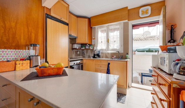 Resale - Villa - Orihuela Costa - La Florida