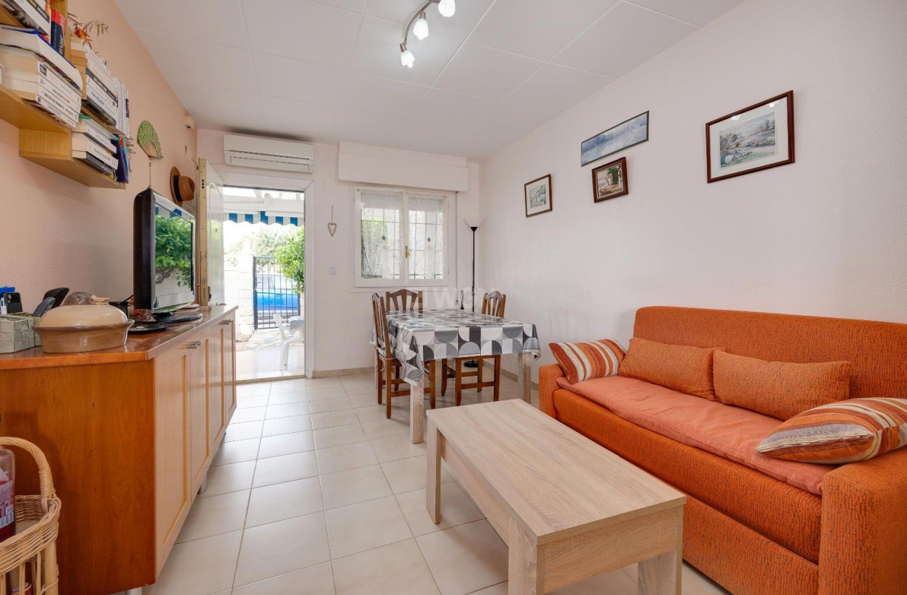 Resale - Villa - Orihuela Costa - La Florida