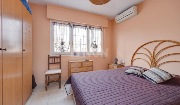 Resale - Villa - Orihuela Costa - La Florida