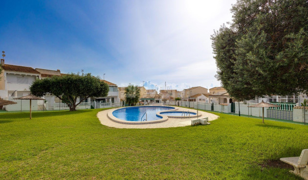 Resale - Villa - Orihuela Costa - La Florida