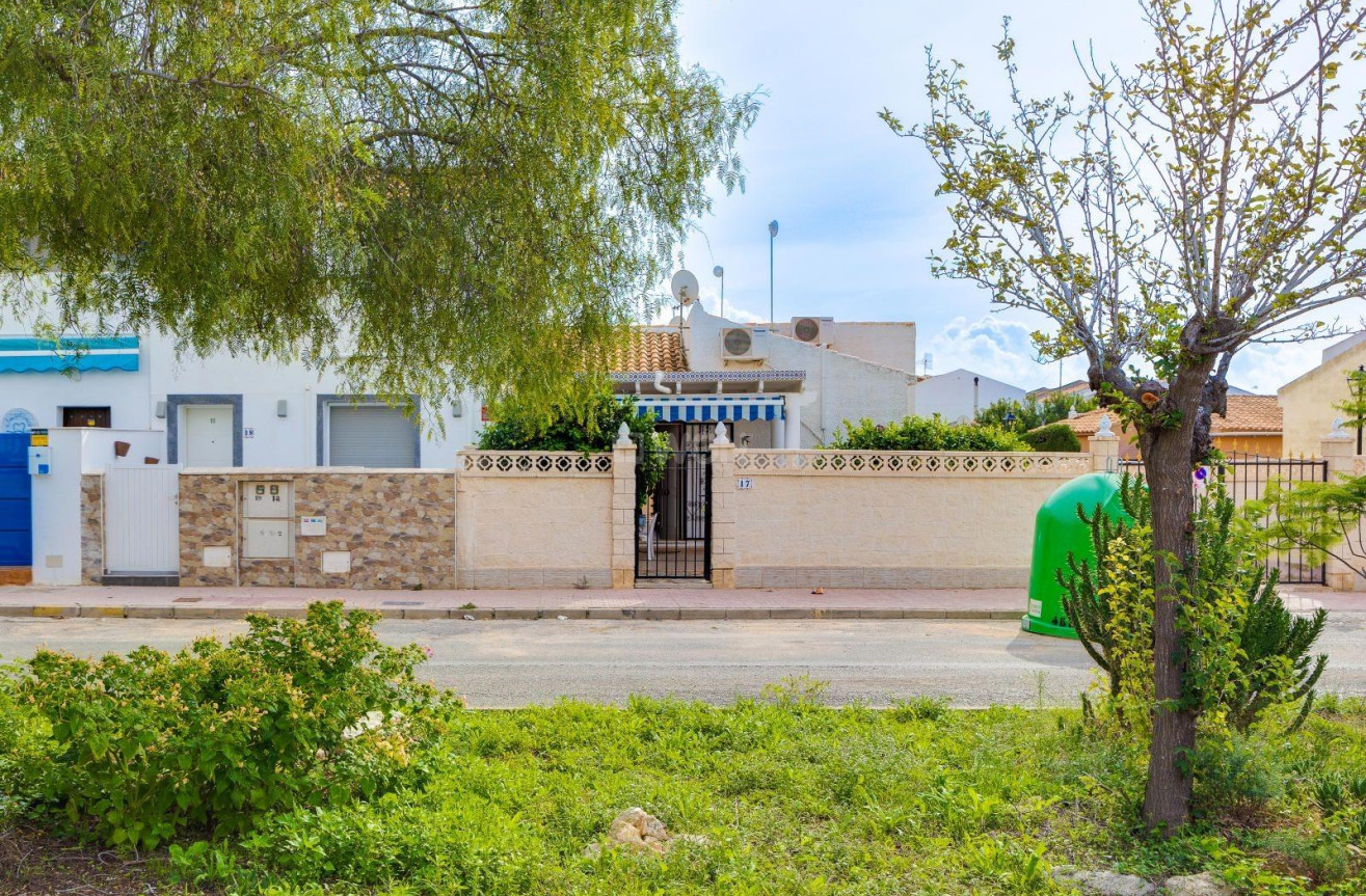 Resale - Villa - Orihuela Costa - La Florida