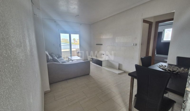 Resale - Apartment / flat - Torrevieja - Costa Blanca