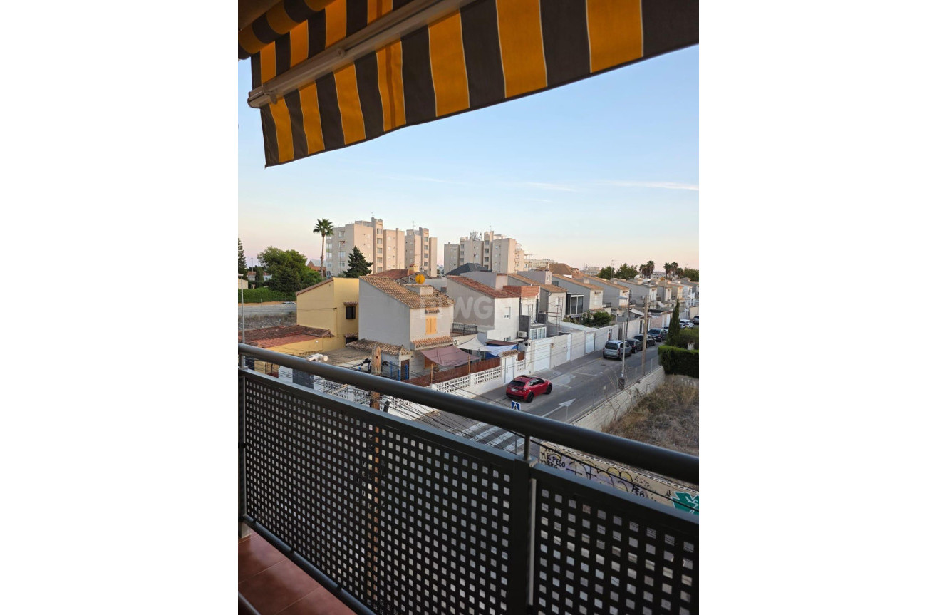 Resale - Apartment / flat - Torrevieja - Nueva Torrevieja