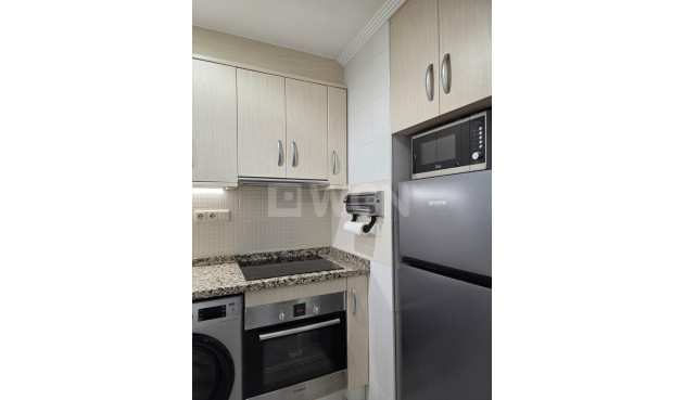 Resale - Apartment / flat - Torrevieja - Nueva Torrevieja