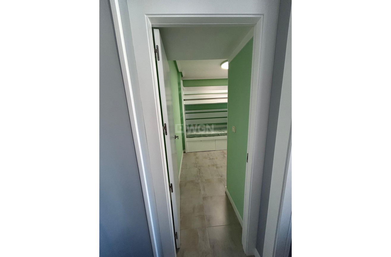 Resale - Apartment / flat - Torrevieja - Nueva Torrevieja