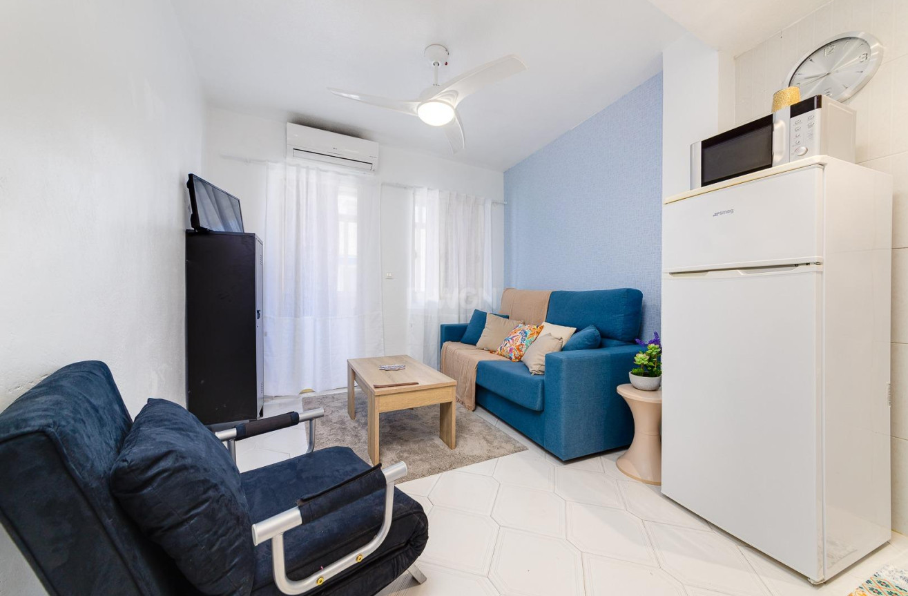 Resale - Apartment / flat - Torrevieja - Centro
