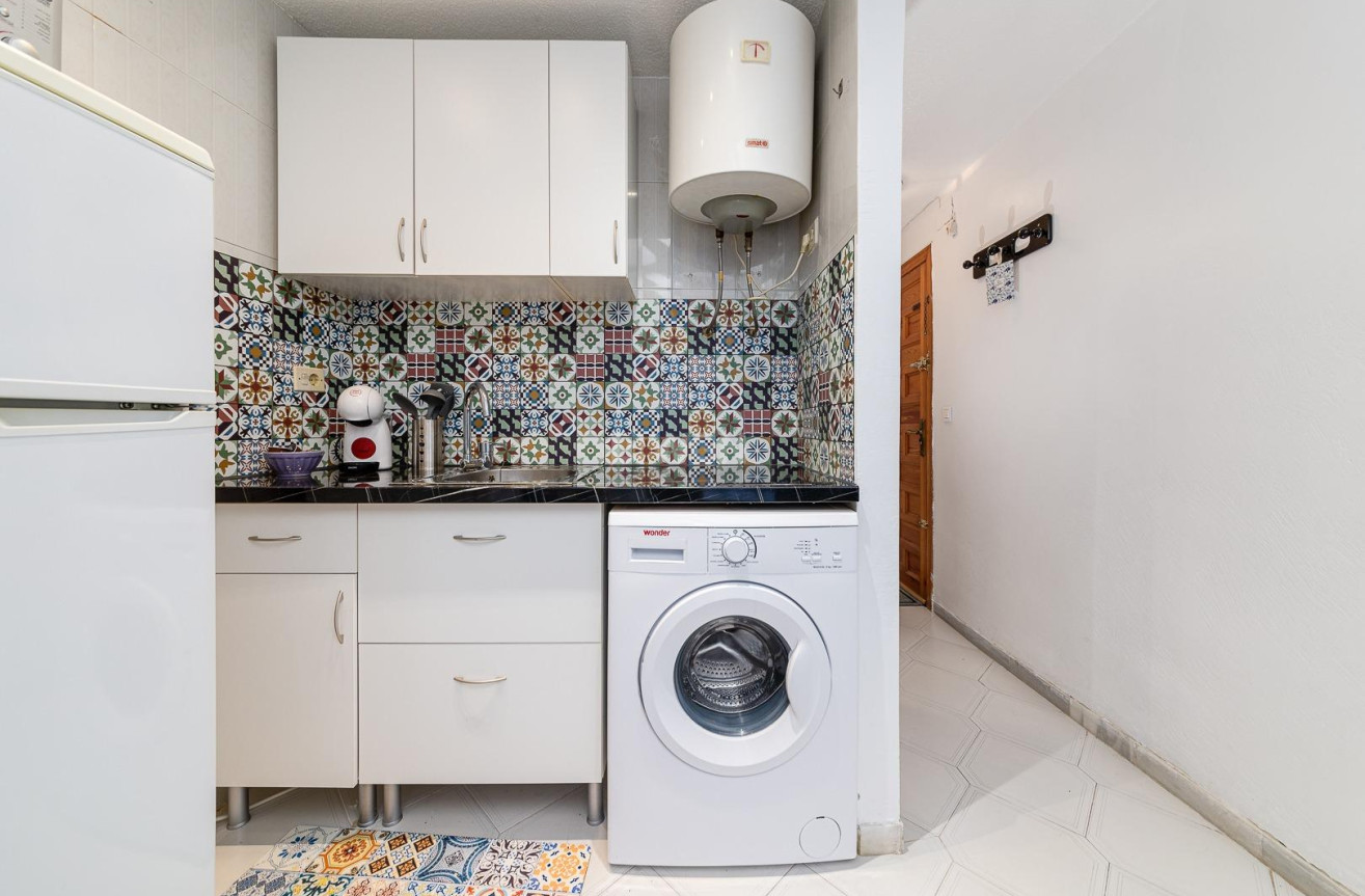 Resale - Apartment / flat - Torrevieja - Centro