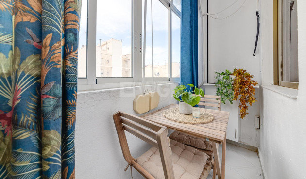 Resale - Apartment / flat - Torrevieja - Centro