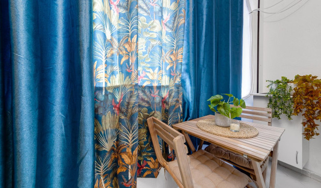 Resale - Apartment / flat - Torrevieja - Centro