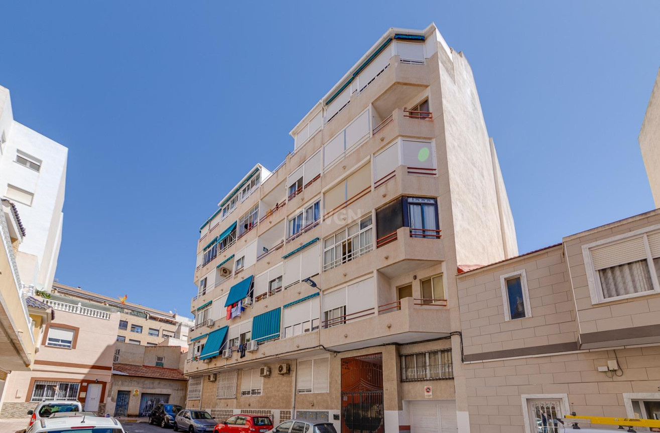 Resale - Apartment / flat - Torrevieja - Centro