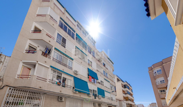Resale - Apartment / flat - Torrevieja - Centro
