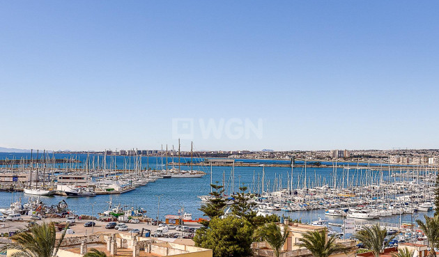 Resale - Apartment / flat - Torrevieja - Centro