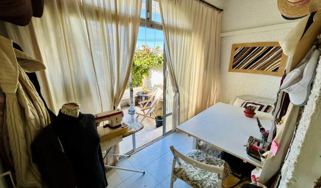 Odsprzedaż - Kamienica - Torrevieja - Costa Blanca