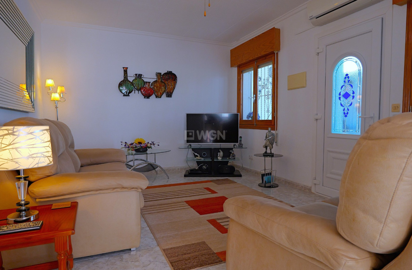 Resale - Villa - Torrevieja - Costa Blanca