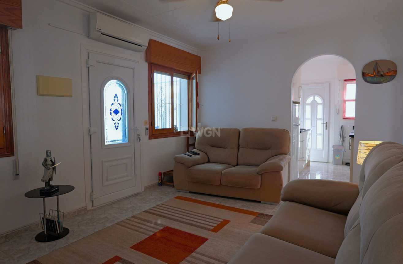 Resale - Villa - Torrevieja - Costa Blanca