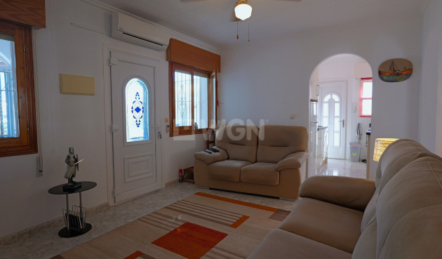 Resale - Villa - Torrevieja - Costa Blanca
