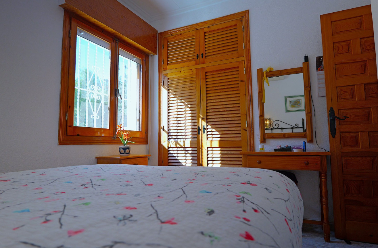 Resale - Villa - Torrevieja - Costa Blanca