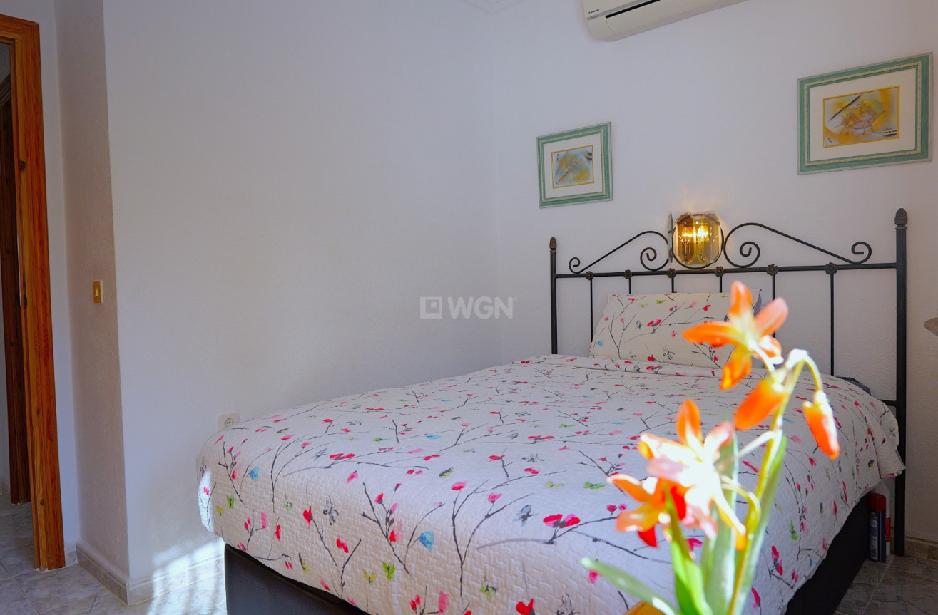 Resale - Villa - Torrevieja - Costa Blanca