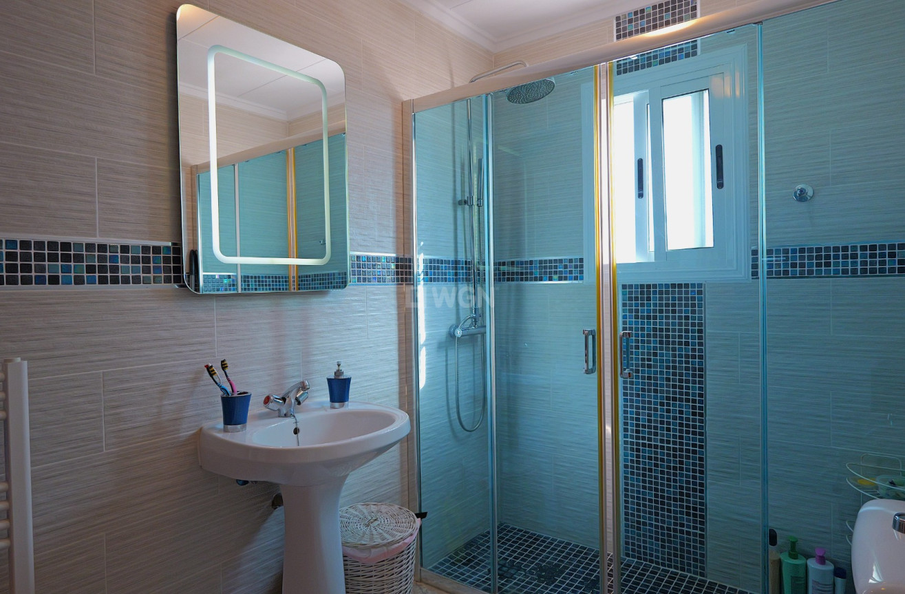 Resale - Villa - Torrevieja - Costa Blanca