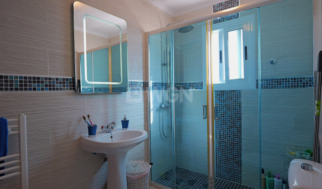 Resale - Villa - Torrevieja - Costa Blanca