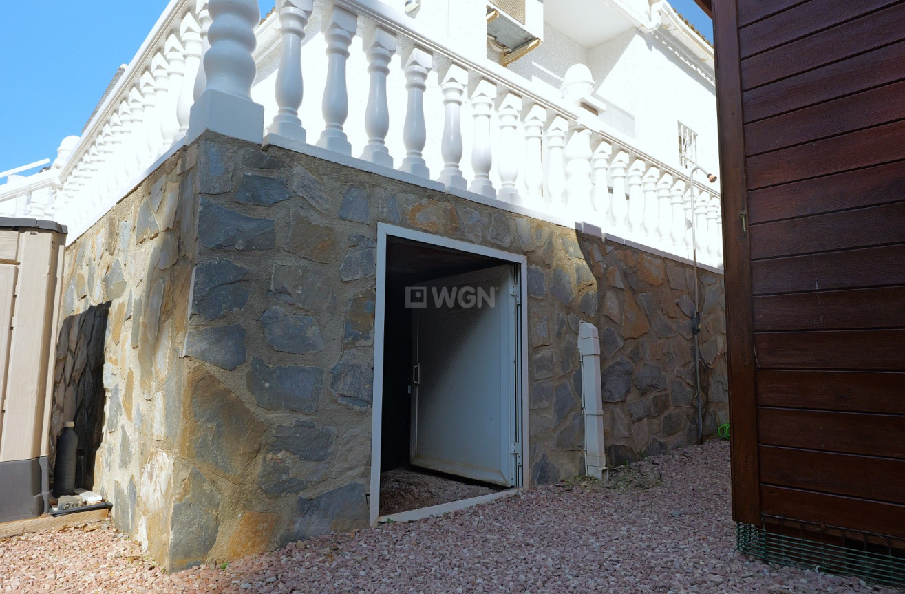 Resale - Villa - Torrevieja - Costa Blanca