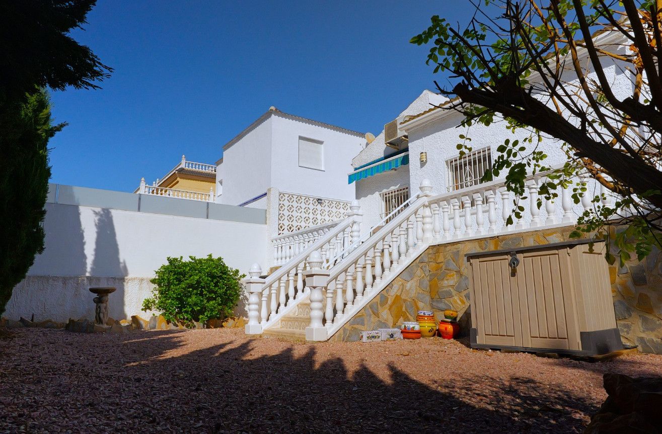 Resale - Villa - Torrevieja - Costa Blanca