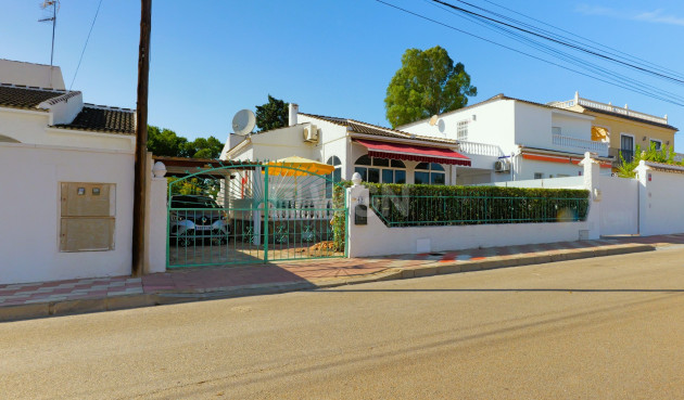 Resale - Villa - Torrevieja - Costa Blanca