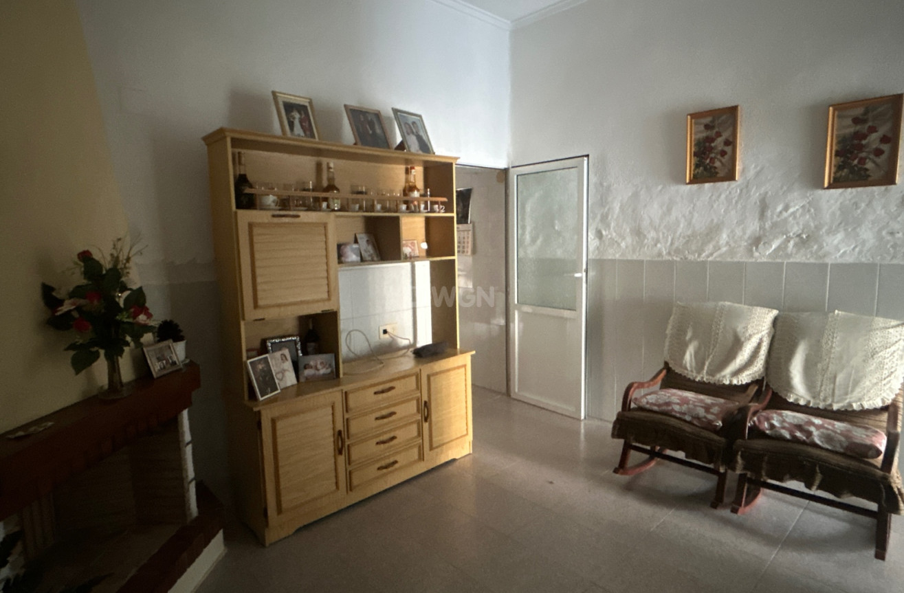 Odsprzedaż - Kamienica - Benejúzar - Inland