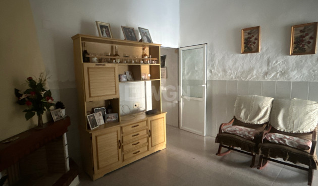 Odsprzedaż - Kamienica - Benejúzar - Inland