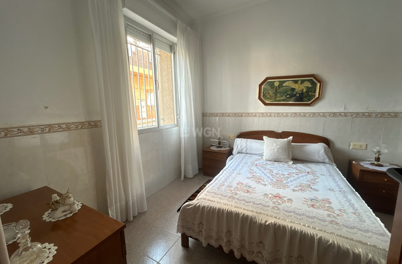 Odsprzedaż - Kamienica - Benejúzar - Inland