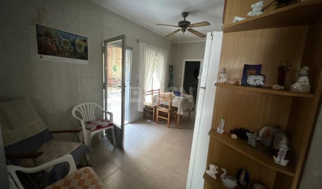 Odsprzedaż - Kamienica - Benejúzar - Inland