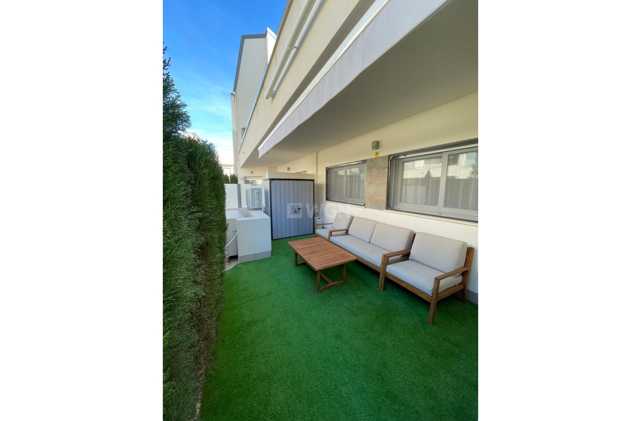 Resale - Bungalow - Torrevieja - Costa Blanca