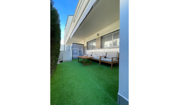 Resale - Bungalow - Torrevieja - Costa Blanca