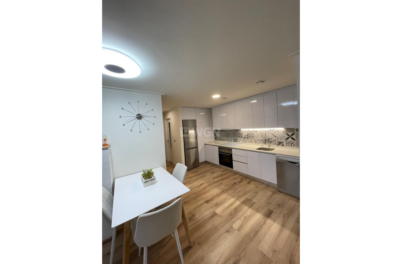 Resale - Bungalow - Torrevieja - Costa Blanca