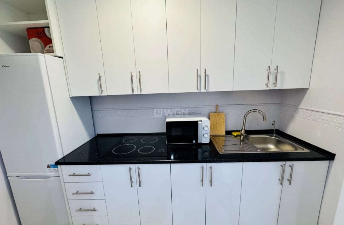 Resale - Apartment / flat - La Mata - Costa Blanca