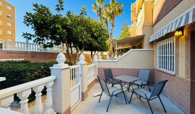 Resale - Apartment / flat - La Mata - Costa Blanca