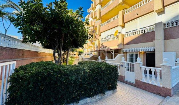 Resale - Apartment / flat - La Mata - Costa Blanca