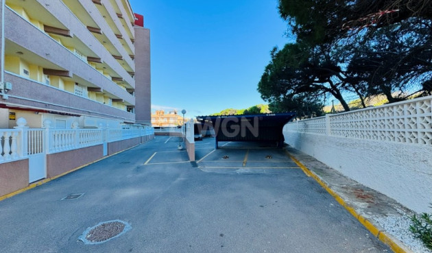 Resale - Apartment / flat - La Mata - Costa Blanca