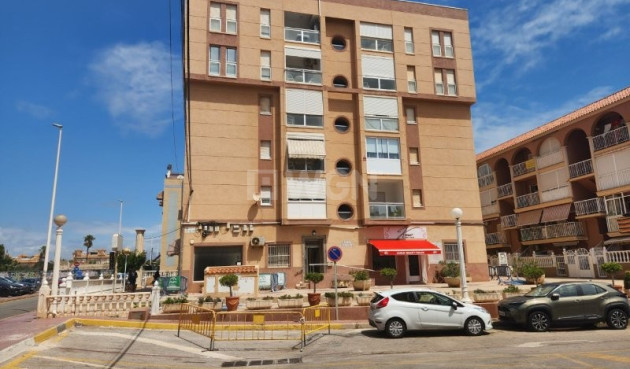 Resale - Apartment / flat - La Mata - Costa Blanca