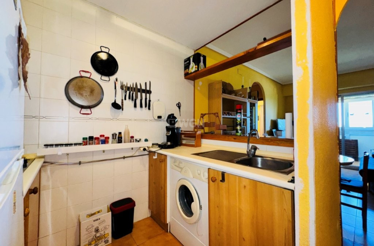 Resale - Apartment / flat - La Mata - Costa Blanca