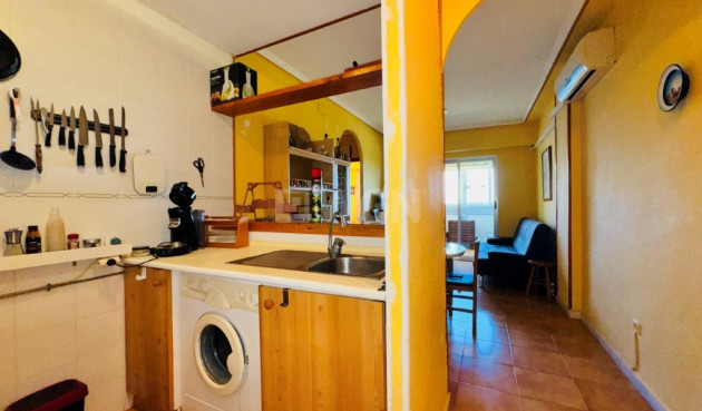 Resale - Apartment / flat - La Mata - Costa Blanca