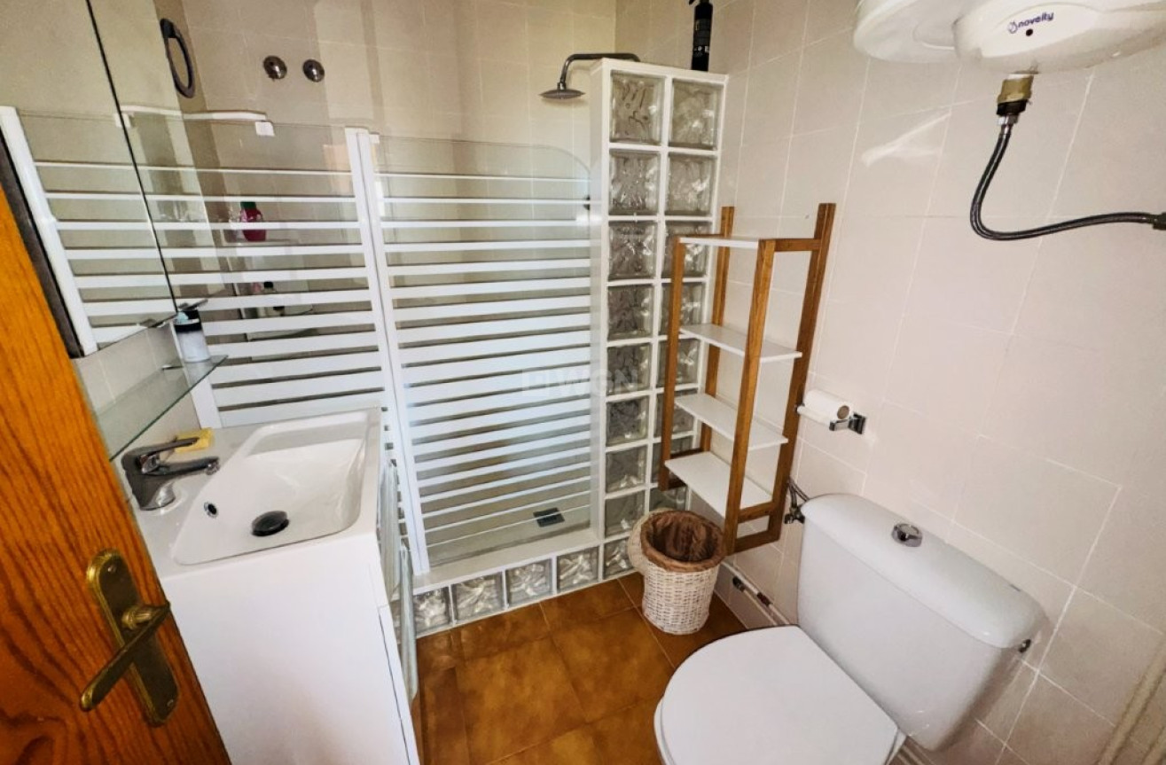 Resale - Apartment / flat - La Mata - Costa Blanca