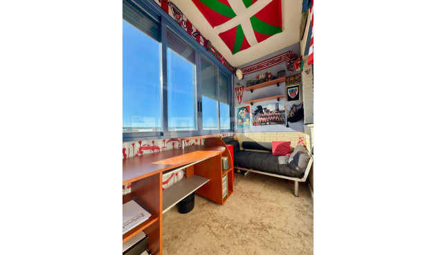 Odsprzedaż - Mieszkanie w bloku - Benidorm - Costa Blanca