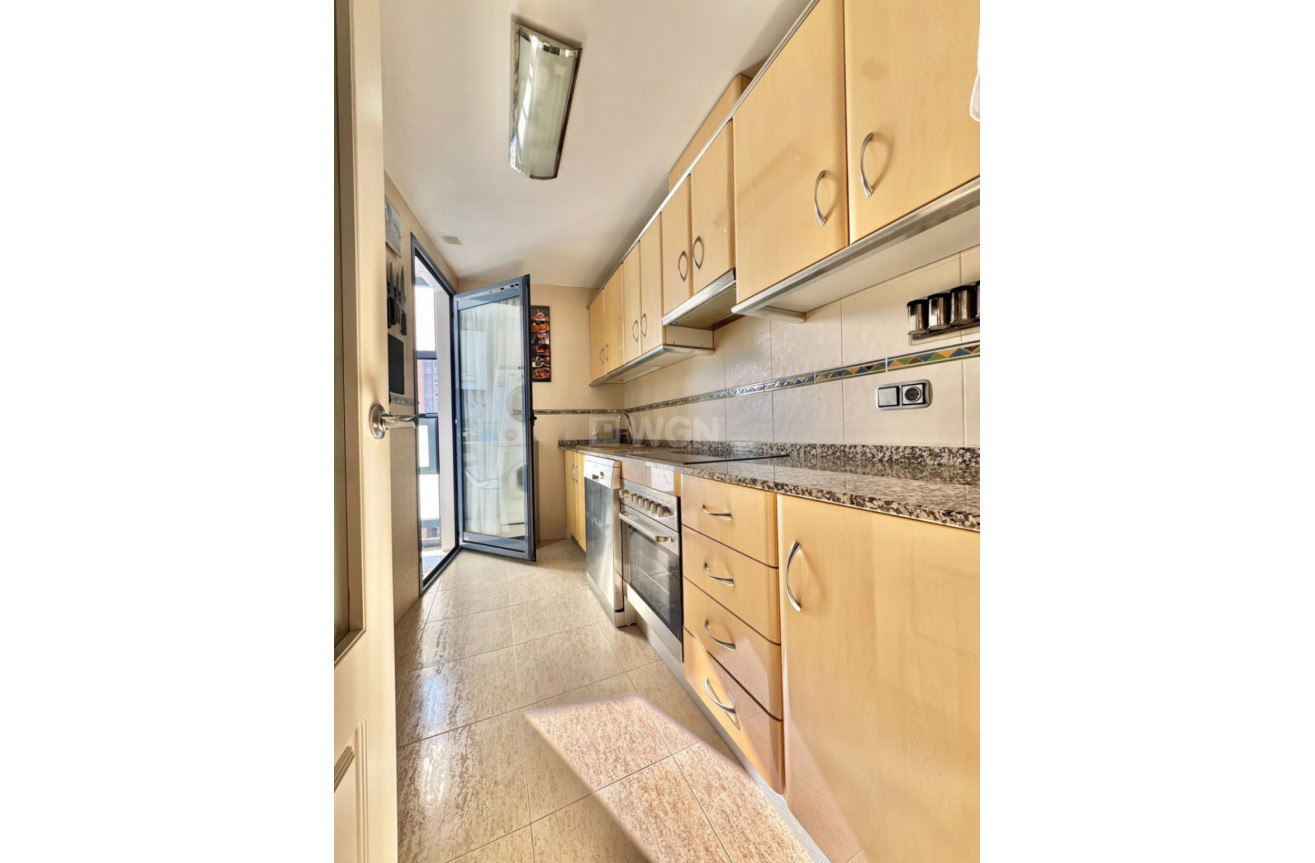 Odsprzedaż - Mieszkanie w bloku - Benidorm - Costa Blanca