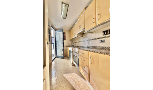 Odsprzedaż - Mieszkanie w bloku - Benidorm - Costa Blanca