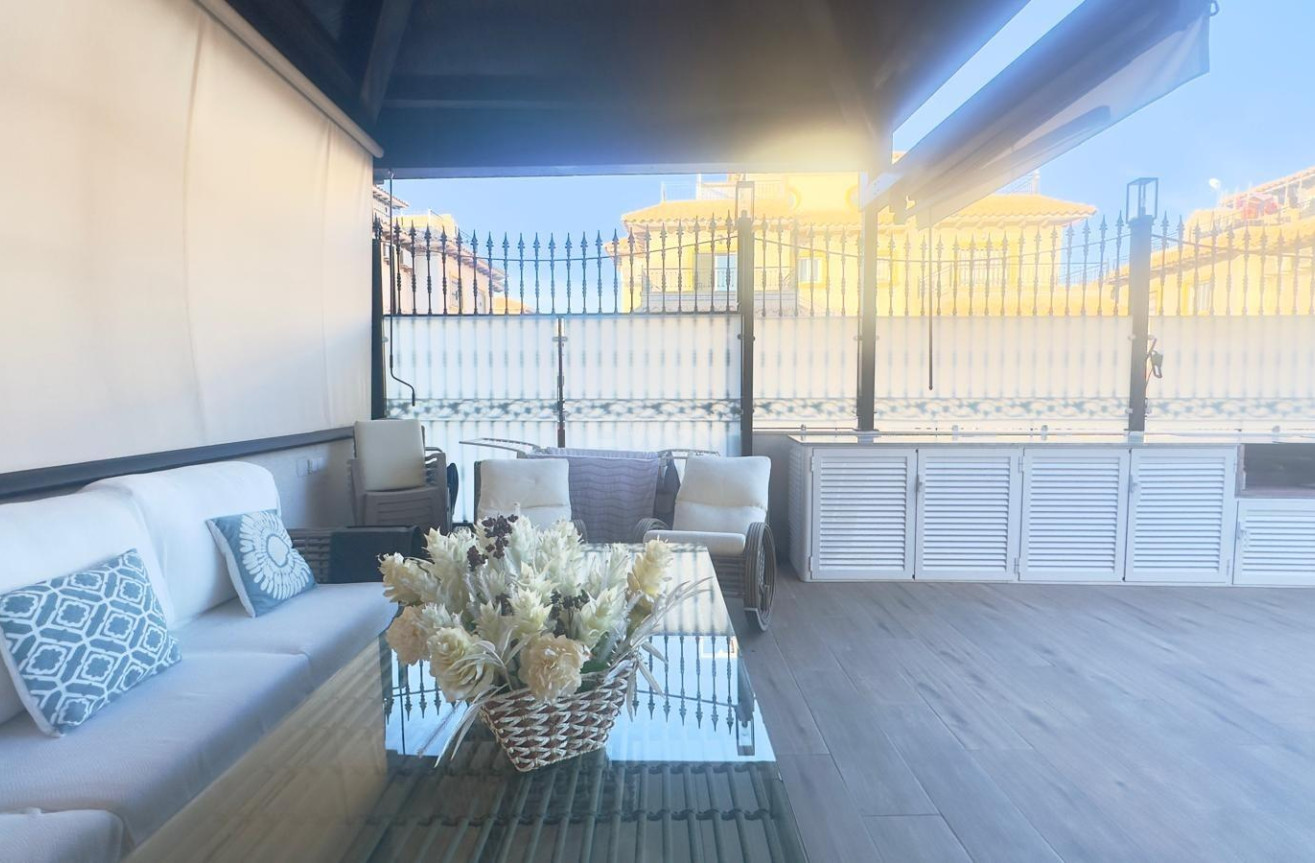 Odsprzedaż - Kamienica - Orihuela Costa - La Zenia