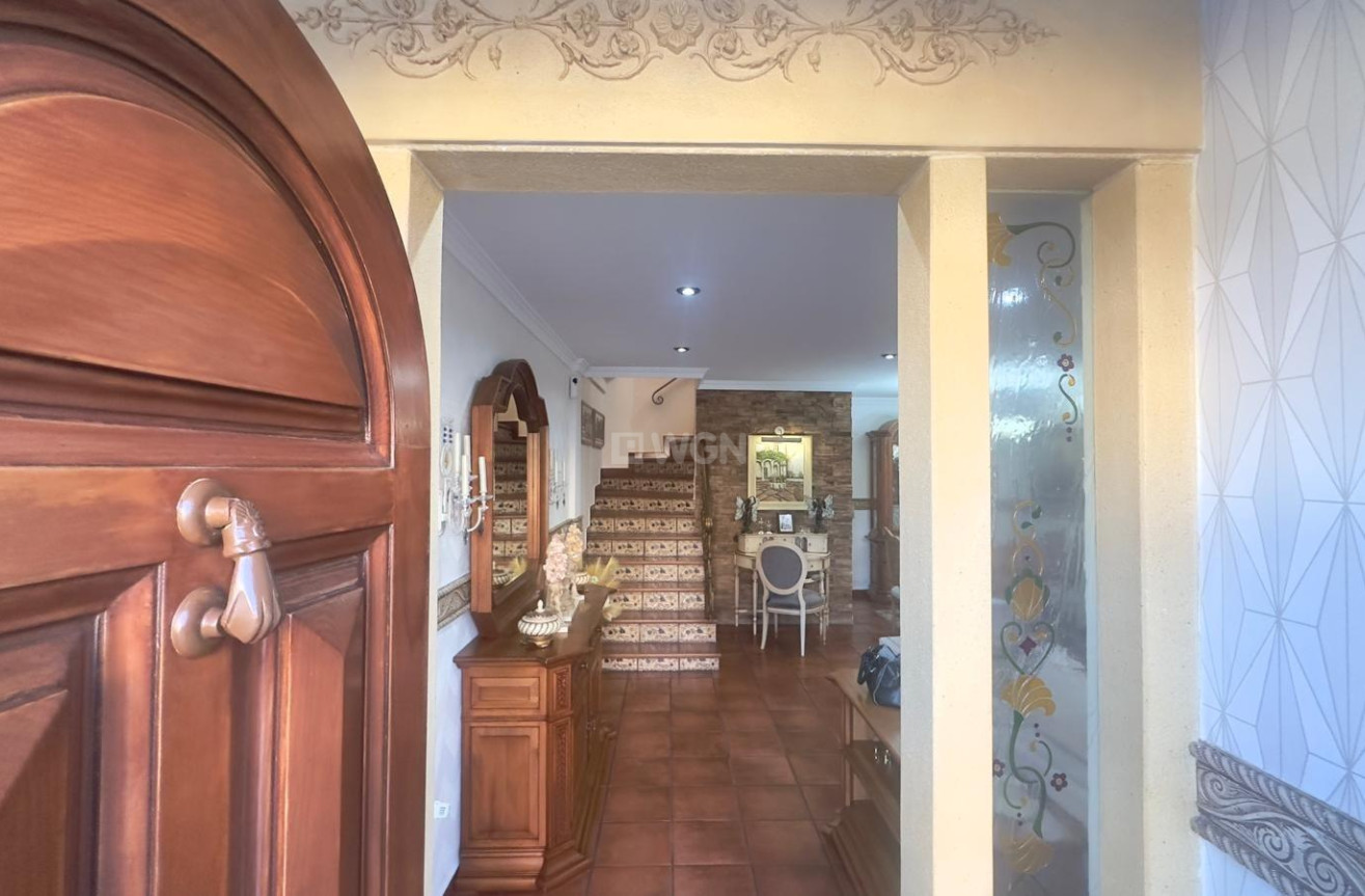 Odsprzedaż - Kamienica - Orihuela Costa - La Zenia