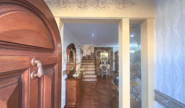 Odsprzedaż - Kamienica - Orihuela Costa - La Zenia