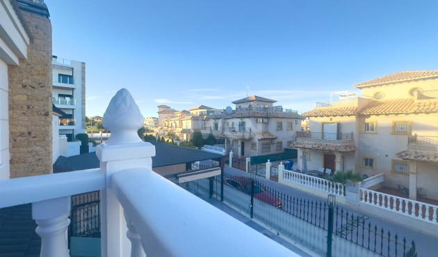 Odsprzedaż - Kamienica - Orihuela Costa - La Zenia