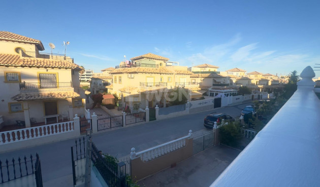 Odsprzedaż - Kamienica - Orihuela Costa - La Zenia